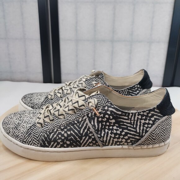 Dolce Vita Leather & Calf Hair Suede Black & White Low Top Sneakers Women US 7.5 - Picture 6 of 16